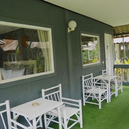 Let'S Hyde Pattaya Resort & Villas - Pool Cabanas Екстериор снимка