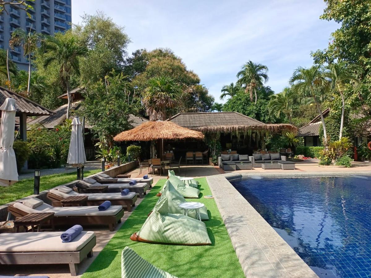 Let'S Hyde Pattaya Resort & Villas - Pool Cabanas Екстериор снимка