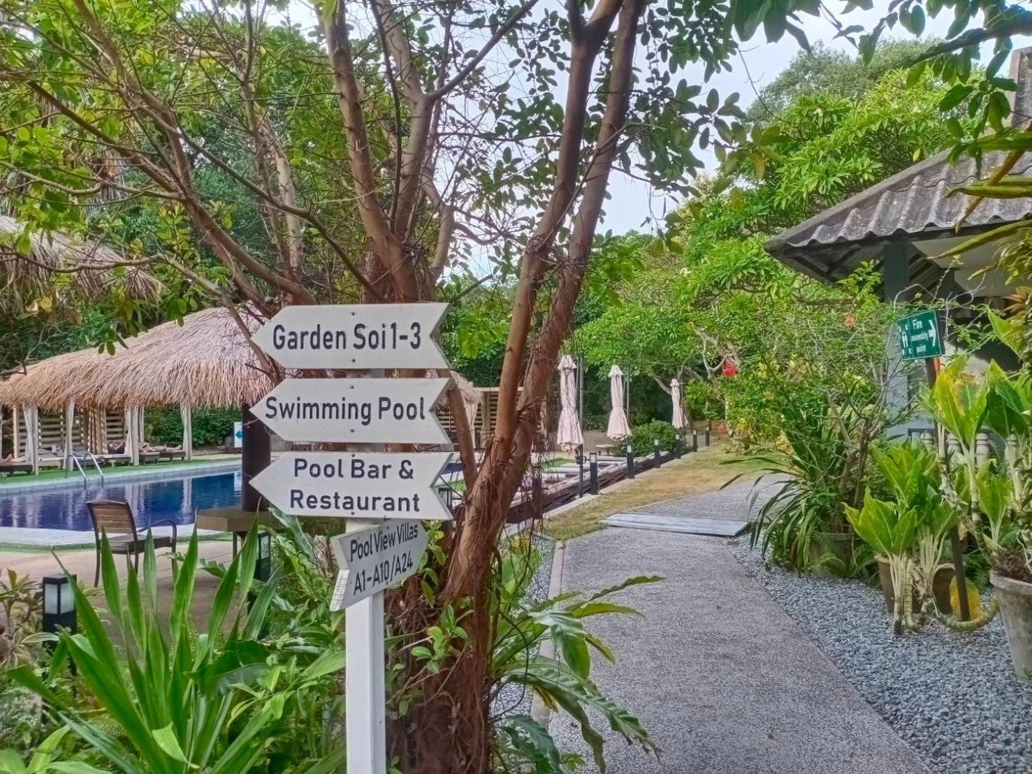 Let'S Hyde Pattaya Resort & Villas - Pool Cabanas Екстериор снимка