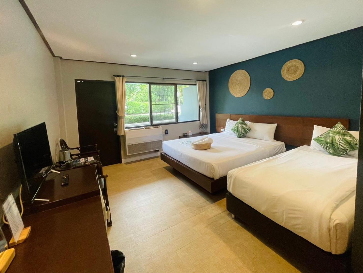 Let'S Hyde Pattaya Resort & Villas - Pool Cabanas Екстериор снимка