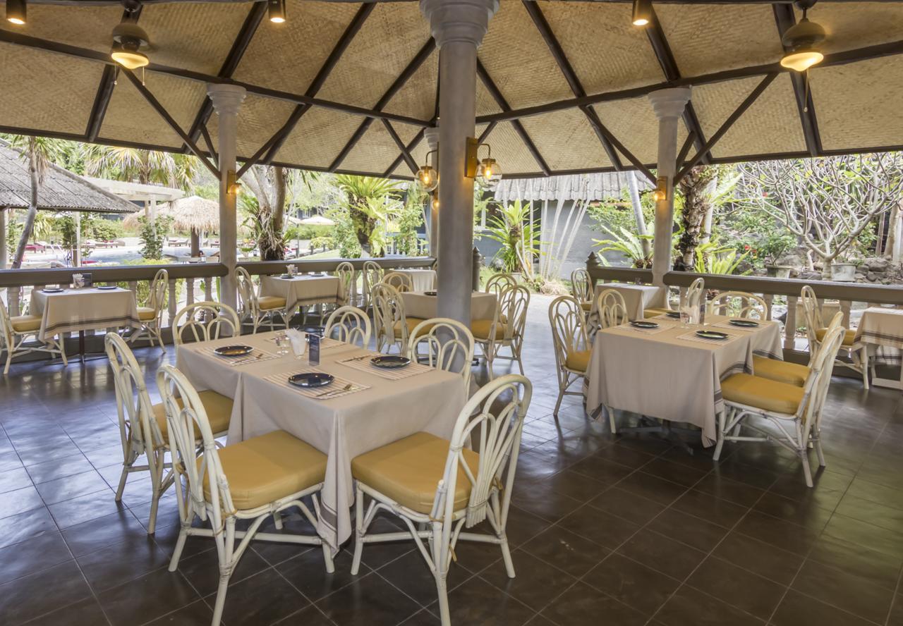 Let'S Hyde Pattaya Resort & Villas - Pool Cabanas Екстериор снимка